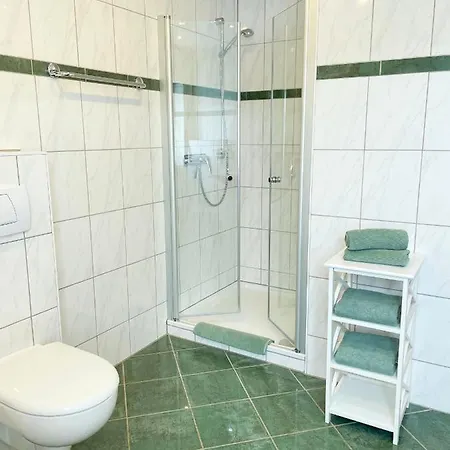 Haus Liane - Weingut Henrichs-roth Рейл